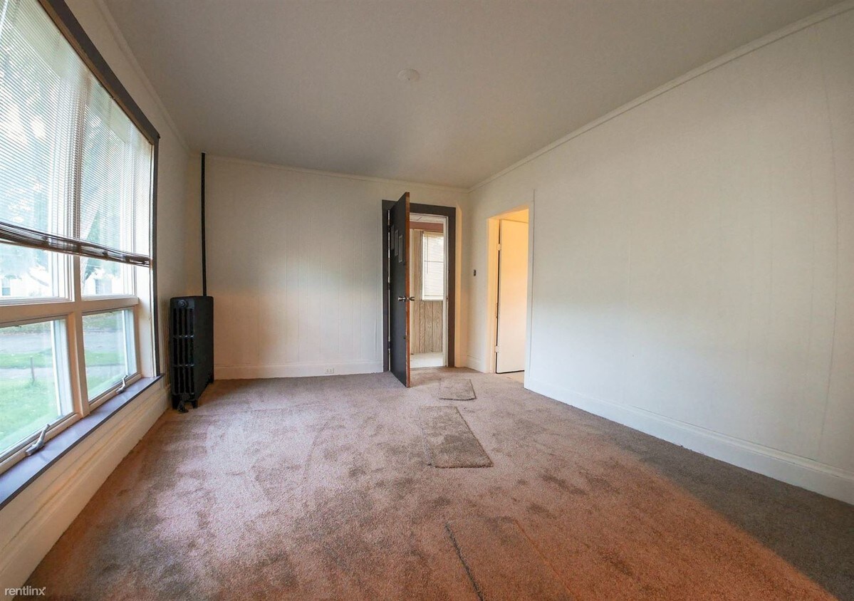 1838 Ottawa St, Saginaw, MI 48602 House Rental in Saginaw, MI