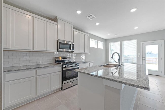 Building Photo - 2817 Bluebonnet Ridge Dr