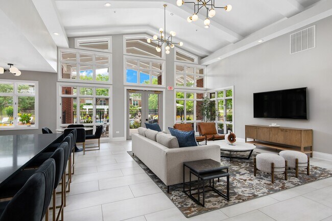 Foto del edificio - Thornberry Woods Apartment Homes