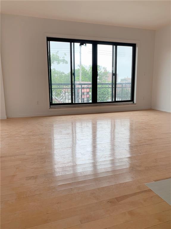 Foto del edificio - 128 Bay 43rd St