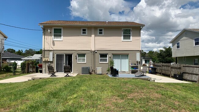 Foto del edificio - 2138 19th Ave SW