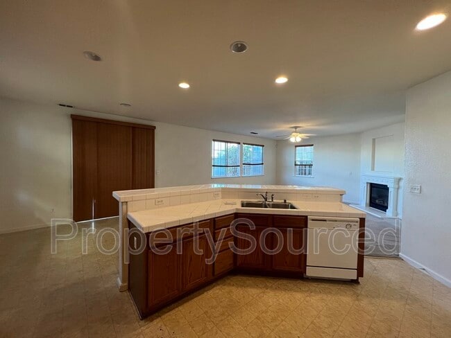 Building Photo - 17444 Ferndale St