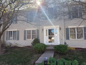 Building Photo - 1103 E Shelbourne Dr