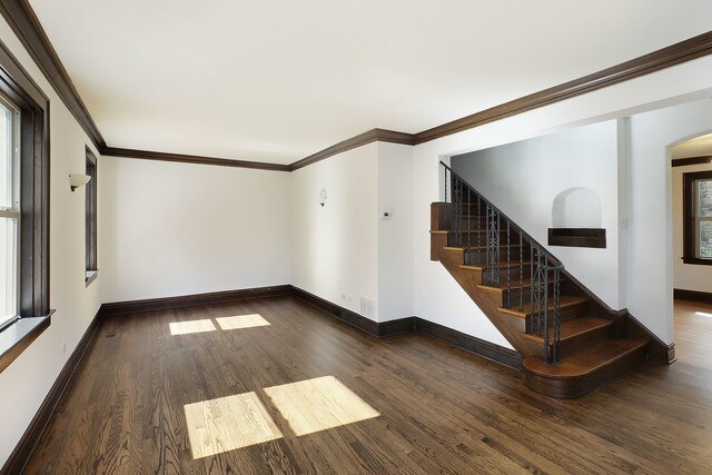 Building Photo - 2427 Birchwood Ln