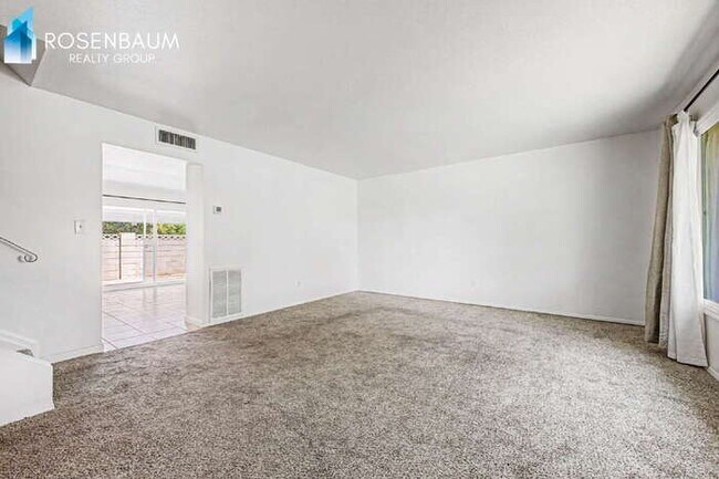 Building Photo - 8548 E McDonald Dr