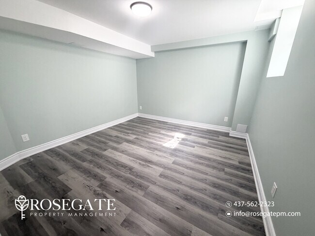 Photo du bâtiment - All-Inclusive 1-Bedroom Basement Apartment with Internet, Parking & Laundry in Brampton