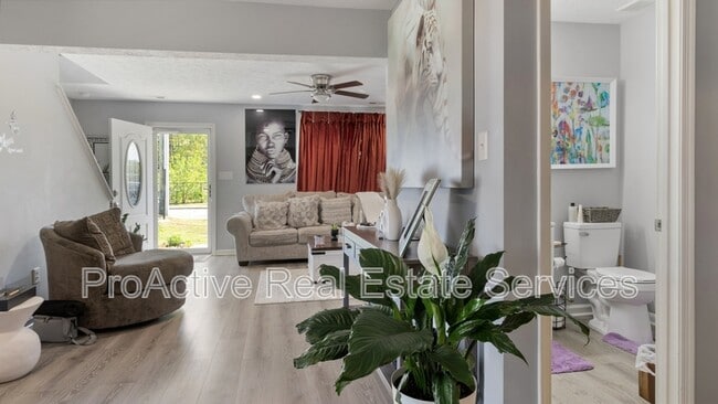 Foto del edificio - 5729 Marshall Ave