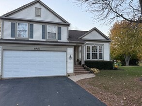 Building Photo - 1951 Spinnaker Ct