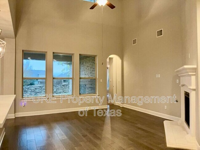 Building Photo - 2731 Enza Ct