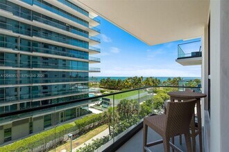 Building Photo - 10185 Collins Ave