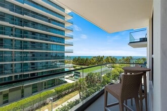 Building Photo - 10185 Collins Ave