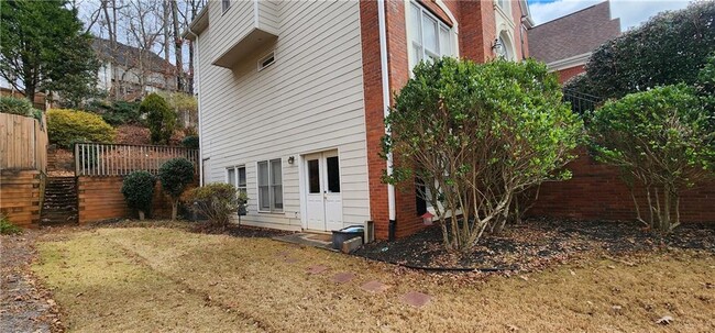 Foto del edificio - 2130 Woods River Ln