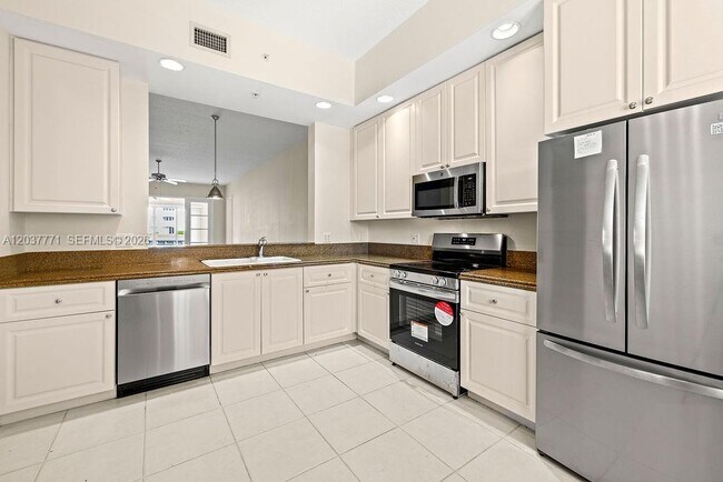 Foto del edificio - 17 Harbour Isle Dr W