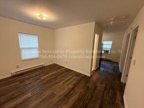 Building Photo - 1800 Newland Rd