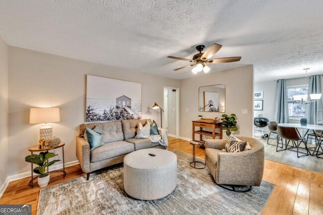 Building Photo - 160 Booth Rd SW