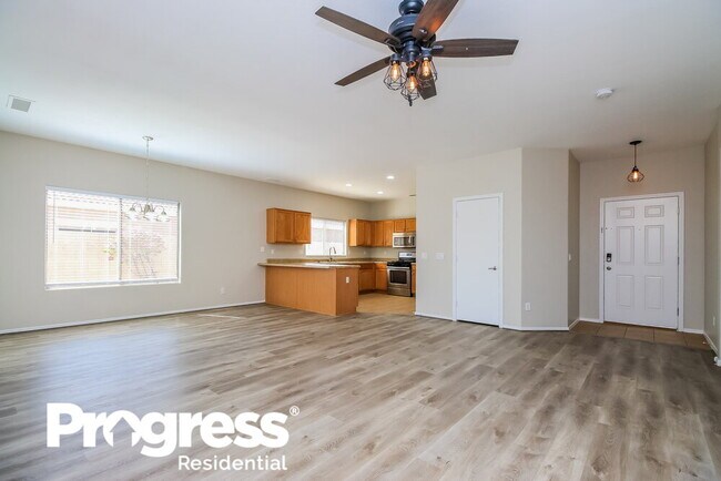 Foto del edificio - 10051 E Keats Ave