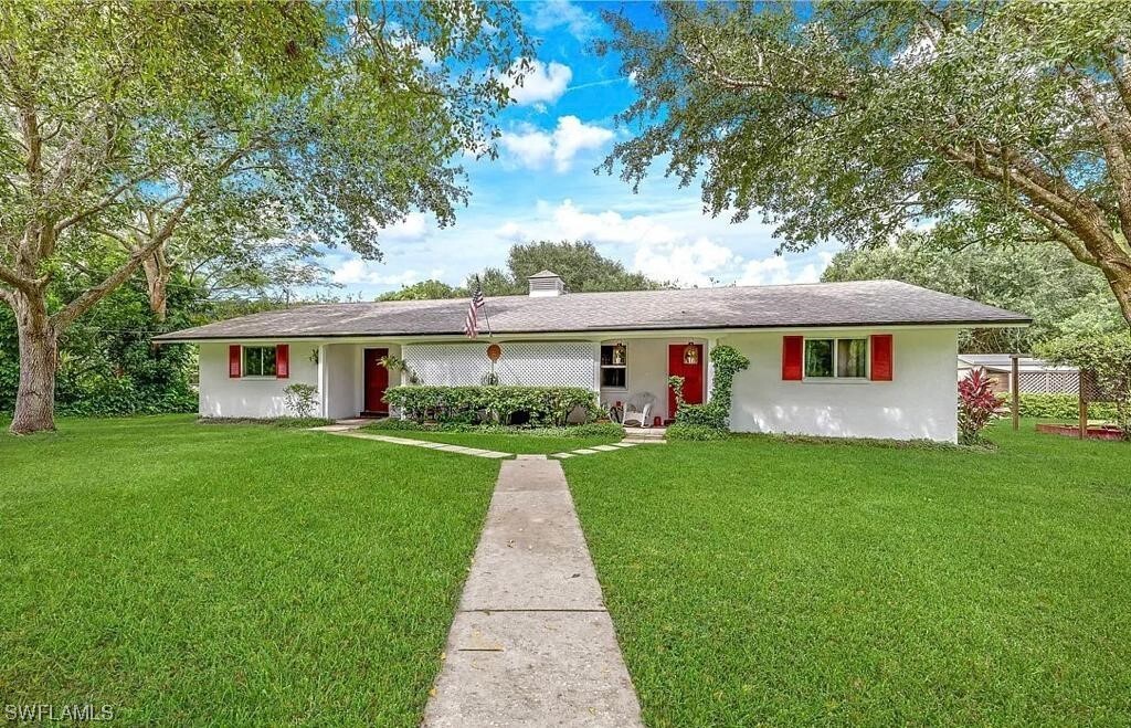 Primary Photo - 20565-20569 Crestwood Rd
