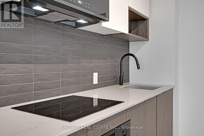 Building Photo - 5 Defries St