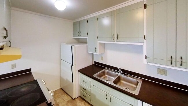 Interior Photo - Kendal Court Apartments, 2 Bedroom, 1 Bathroom Apartments for Rent!