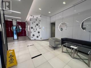 Building Photo - 30 Meadowglen Pl