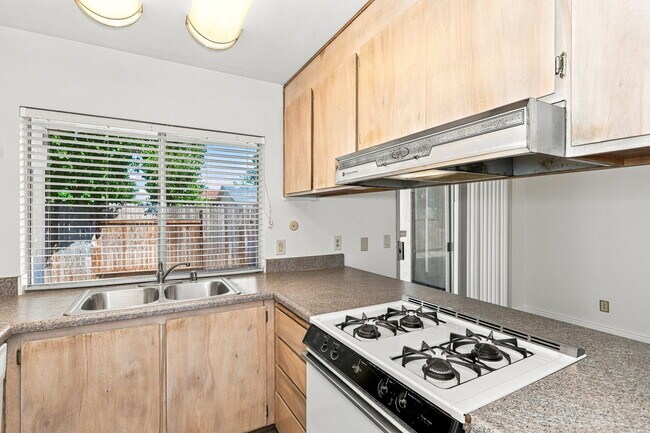 Foto del edificio - 7205 Dedrick Ct