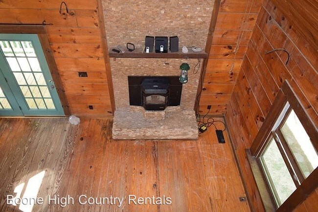 166 Trinity Ridge Ln Banner Elk Nc 28604 House For Rent In