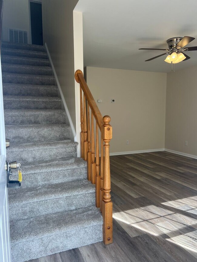 Foto del edificio - 408 Snow St