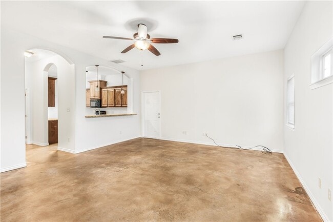 Building Photo - 3933 John Sharp Pkwy