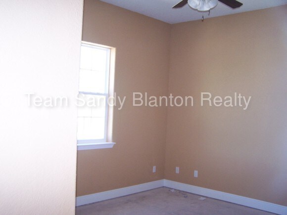 Building Photo - 7071 Lake Joanne Dr