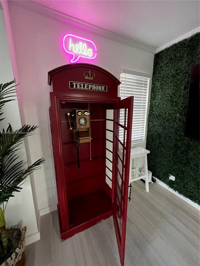Foto del edificio - 1328 SW 21st Ter