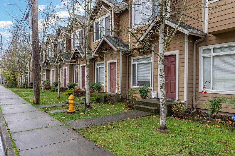 Foto principal - 13005 64th Ave S