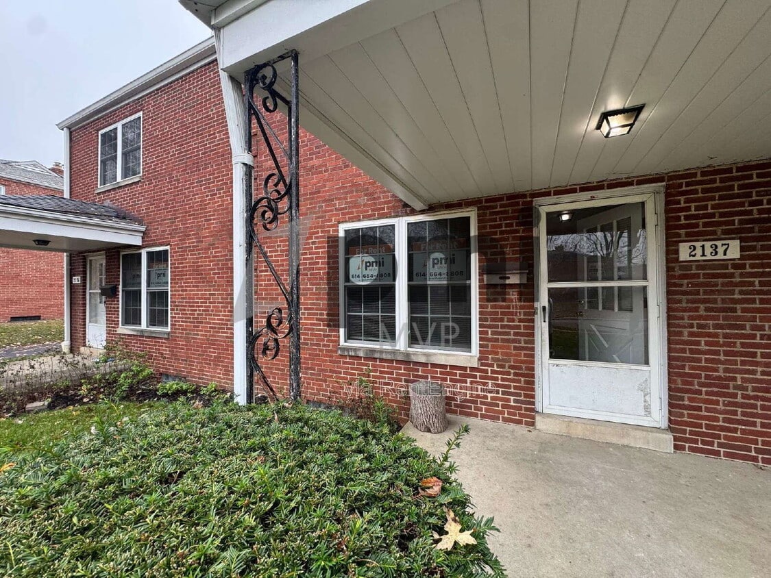 Foto principal - 2137 Ridgeview Rd