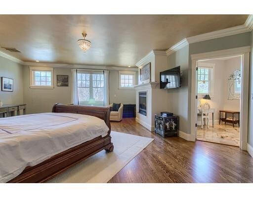 Foto del edificio - 40 Topsfield Rd