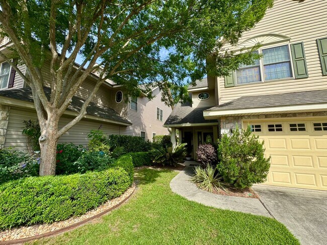 Foto del edificio - Fully Furnished Coastal Home in Gated Allenwood Community | Steps from Pool, Minutes from Schools...