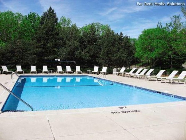 Foto del edificio - 6301 W Old Shakopee Rd