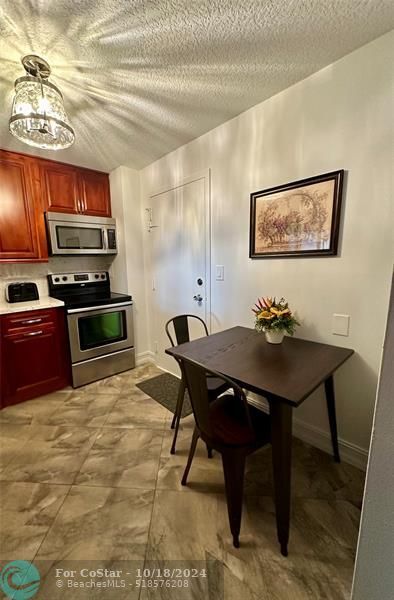 Foto del edificio - 3015 N Ocean Blvd