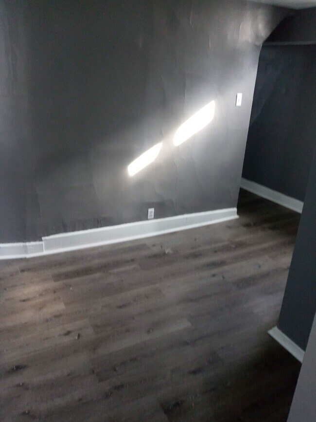 Foto del edificio - 819 Dayton Ave