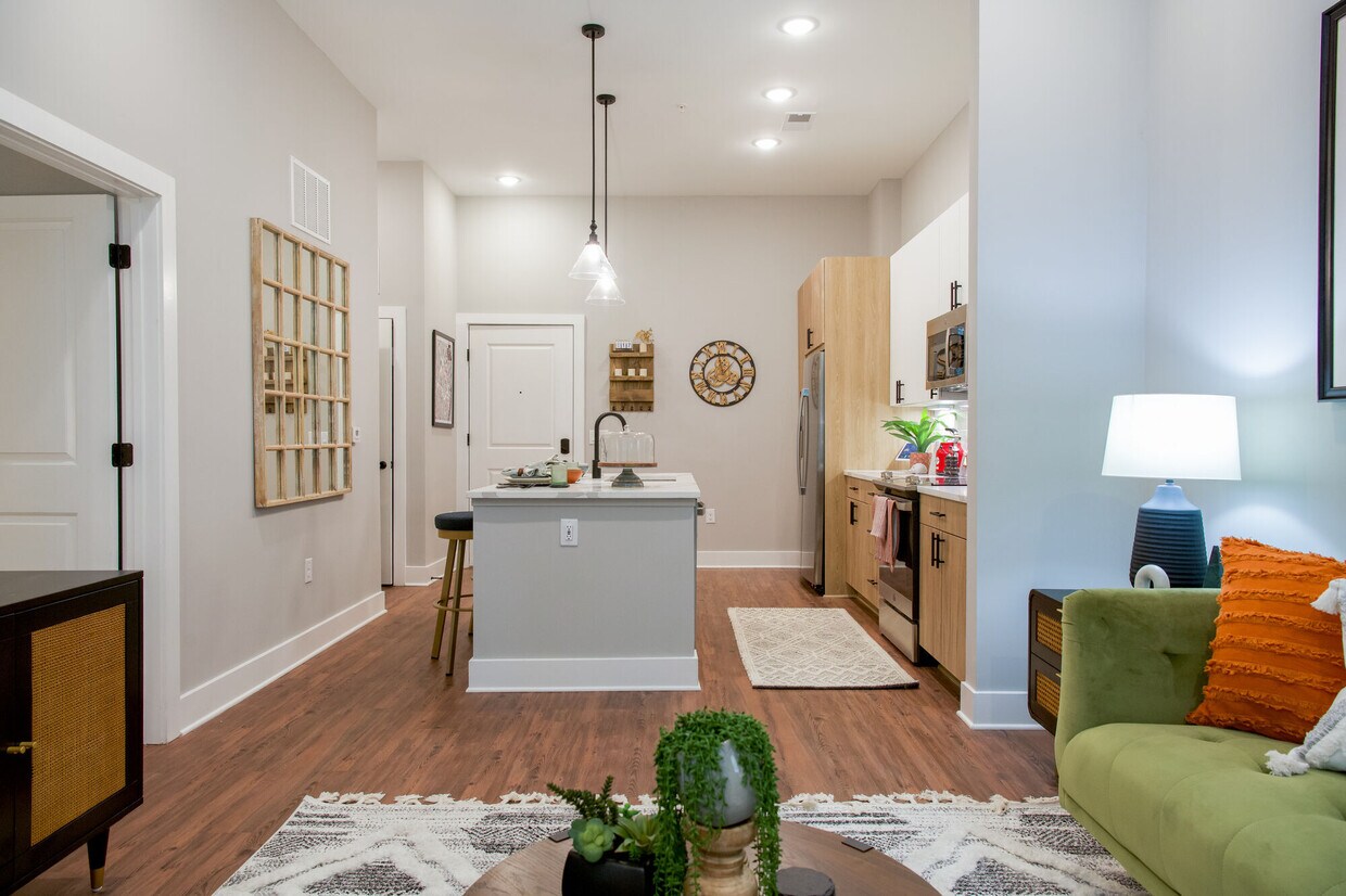 Broadstone Optimist Park 2010 N Brevard St Charlotte, NC Apartments