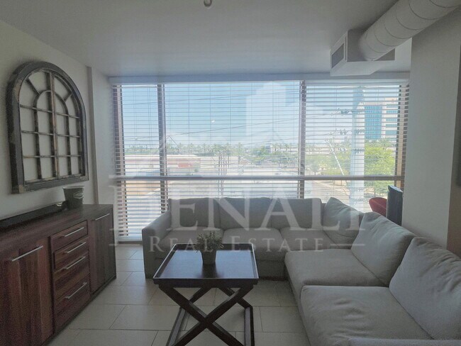 Foto del edificio - 535 W Thomas Rd