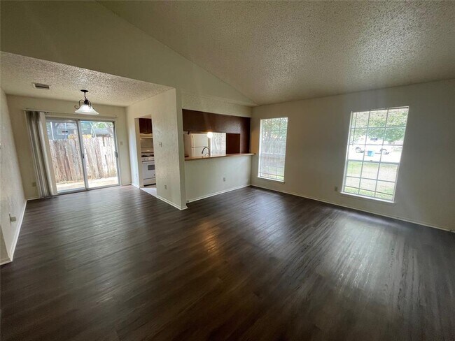 Foto del edificio - 7603 Woodstone Cove