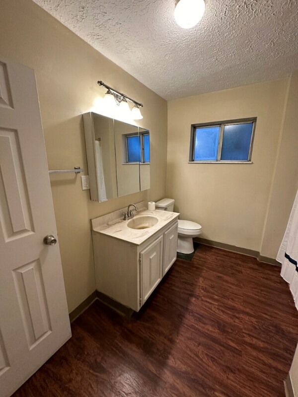 Building Photo - 301 E Voris St