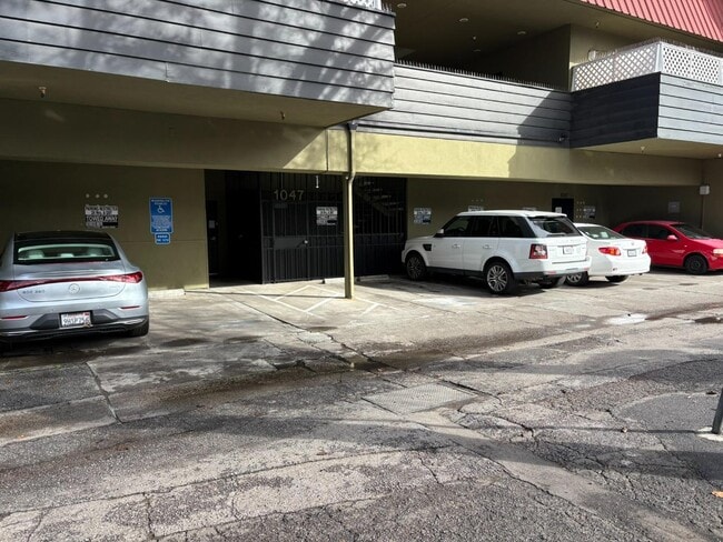 Building Photo - 1047 El Camino Real