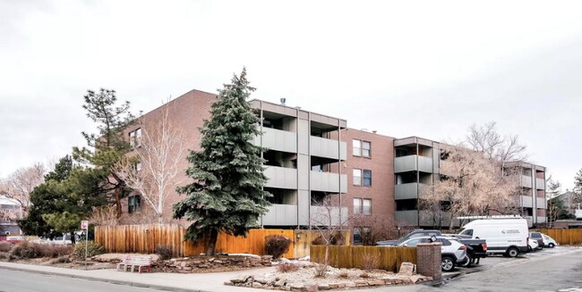 Foto del edificio - 2227 Canyon Blvd