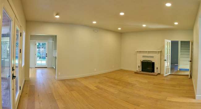 Living room with fireplace - 31660 Pitsch Canyon Rd