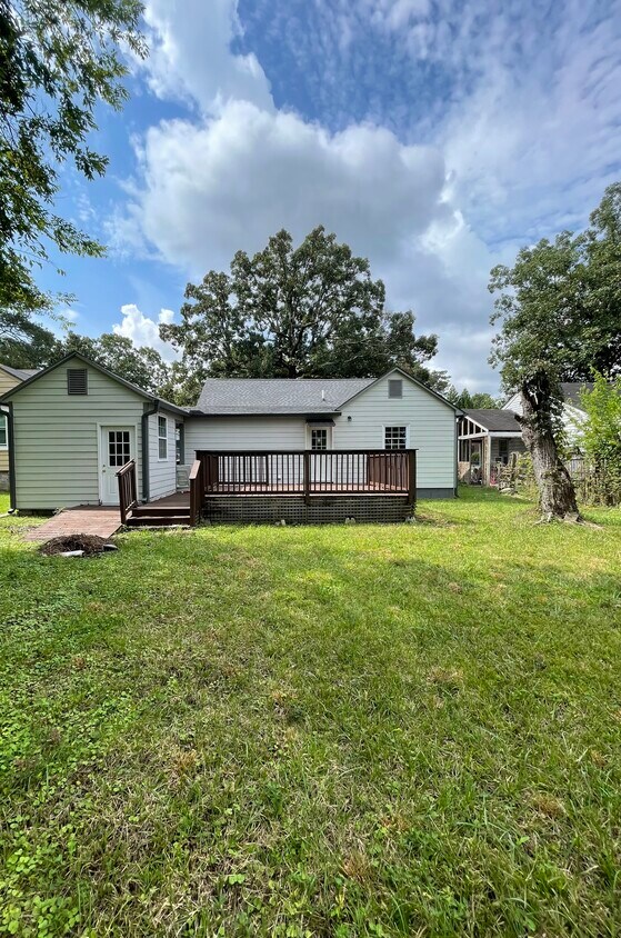 Building Photo - 7 Whirlaway Dr