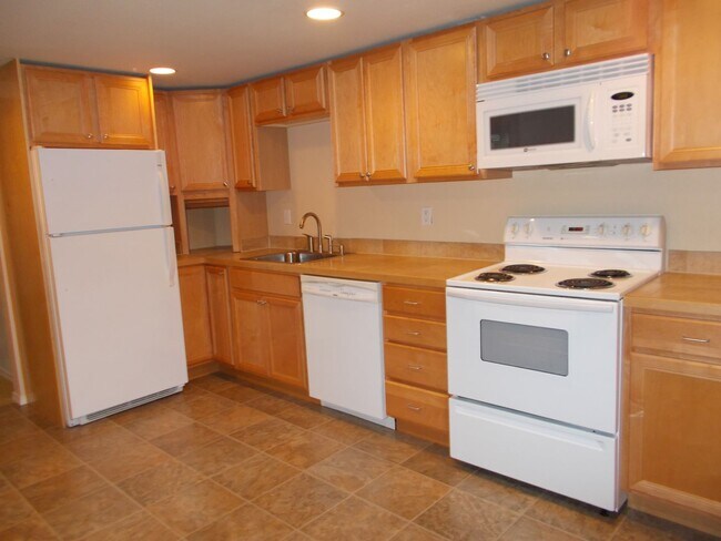 Foto del edificio - Charming Kenmore Cottage Three Blocks from Lake Washington