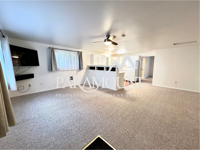 Building Photo - Charming Belfair Duplex Surrounded by Natu...
