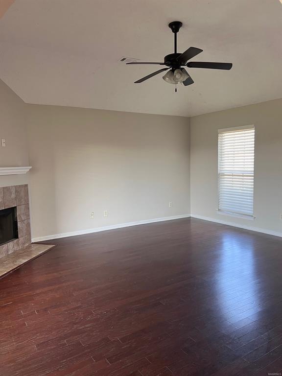 Foto del edificio - 537 Cotton Lakes Blvd