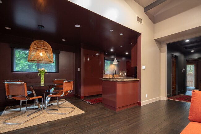 Foto del edificio - 5234 Ethel Ave