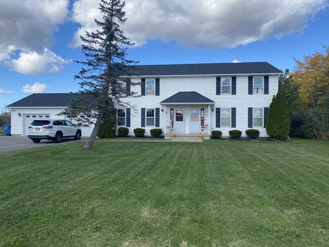 Building Photo - 9050 Lapp Rd